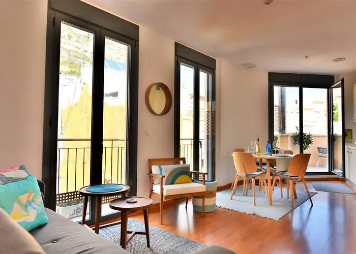 Penthouse In Old Center By Nras 아파트